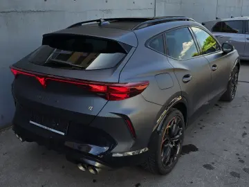 CUPRA Formentor VZ 2.0 TSI DSG 4D  Akrapovic Drift 360