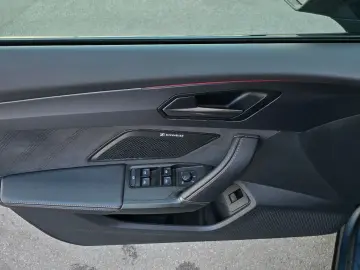 CUPRA Formentor VZ 2.0 TSI DSG 4D  Akrapovic Drift 360