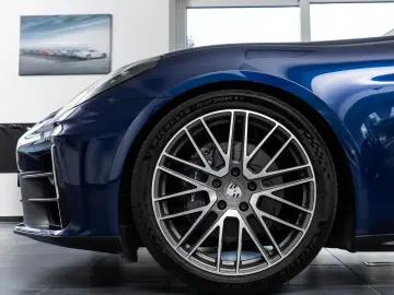 PORSCHE Panamera 4 Panodach Beifahrerdisplay Luft 21