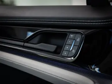 PORSCHE Panamera 4 Panodach Beifahrerdisplay Luft 21