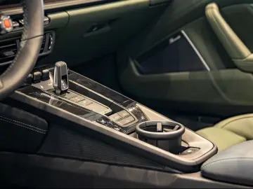 Porsche 992 4S Cabrio Burmester HA-Lenkung