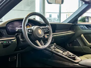 Porsche 992 4S Cabrio Burmester HA-Lenkung