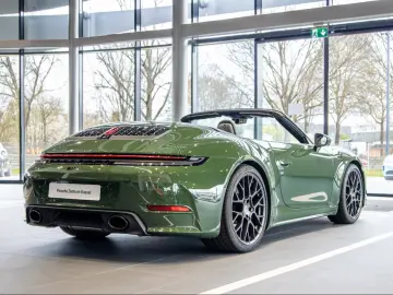 Porsche 992 4S Cabrio Burmester HA-Lenkung
