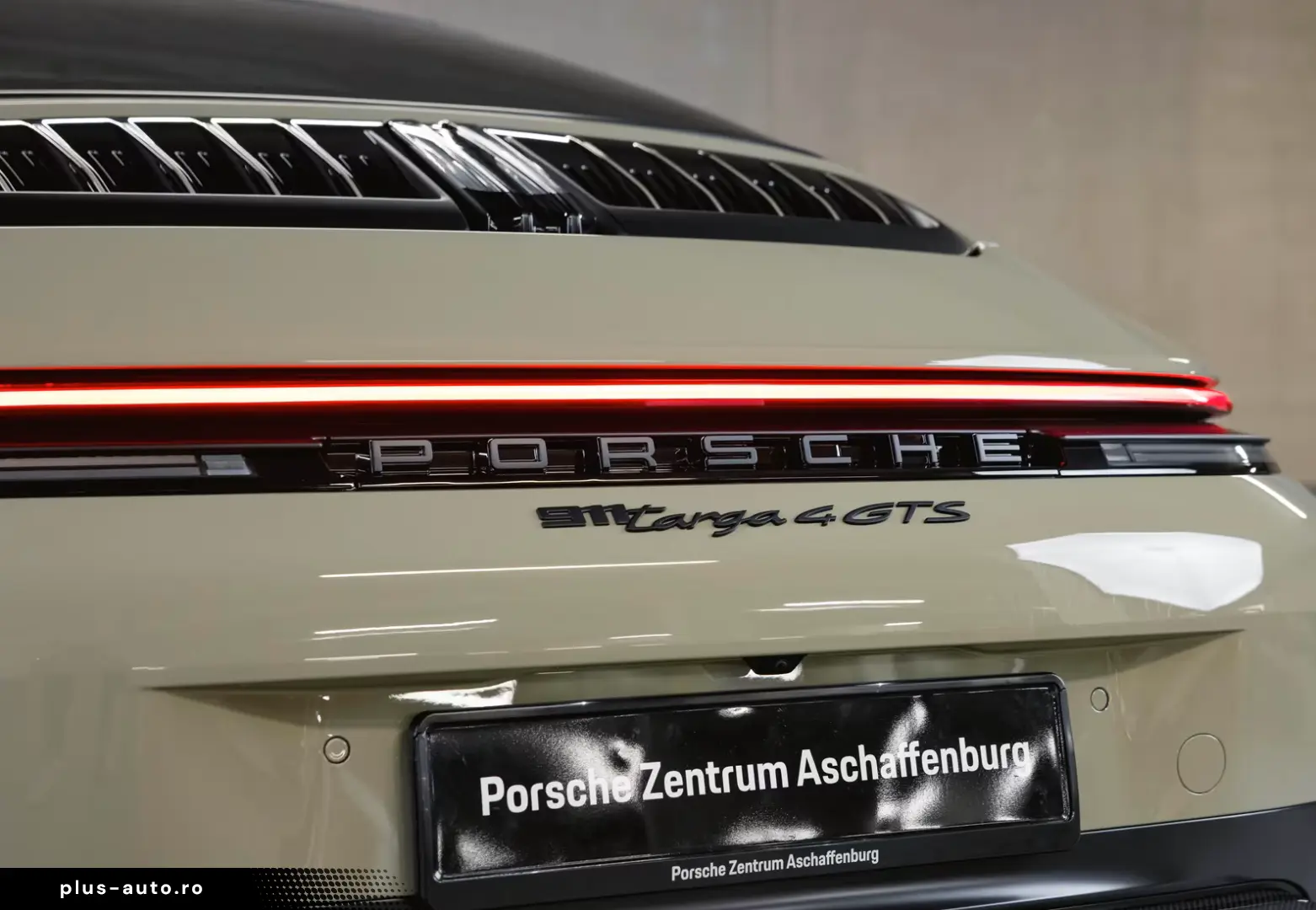 Porsche 992 911 Targa 4 GTS FnW SportDesign