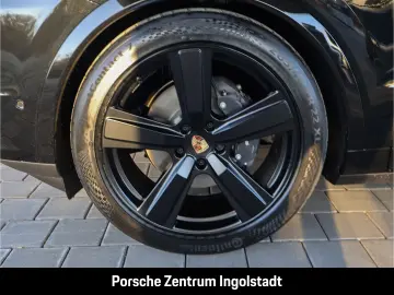 Porsche Cayenne Coupe Black Edition