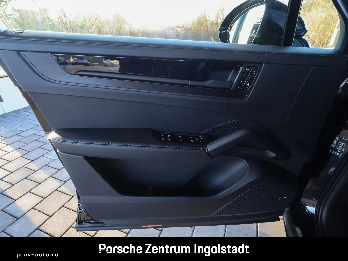 Porsche Cayenne Coupe Black Edition