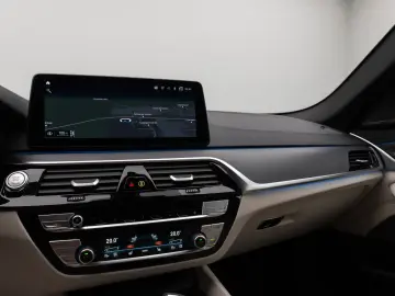 BMW 530e M Sport Laser H&K