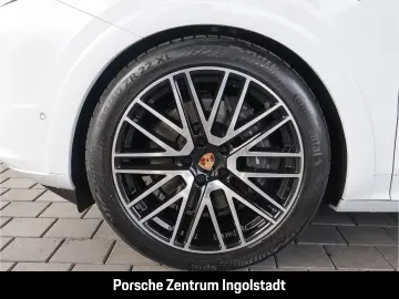 Porsche Cayenne Basis E-Hybrid Black Edition SportDesing