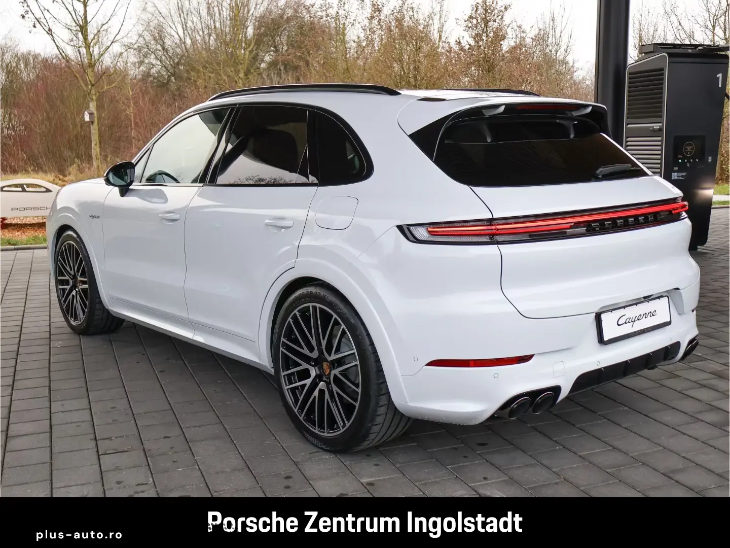 Porsche Cayenne Basis E-Hybrid Black Edition SportDesing