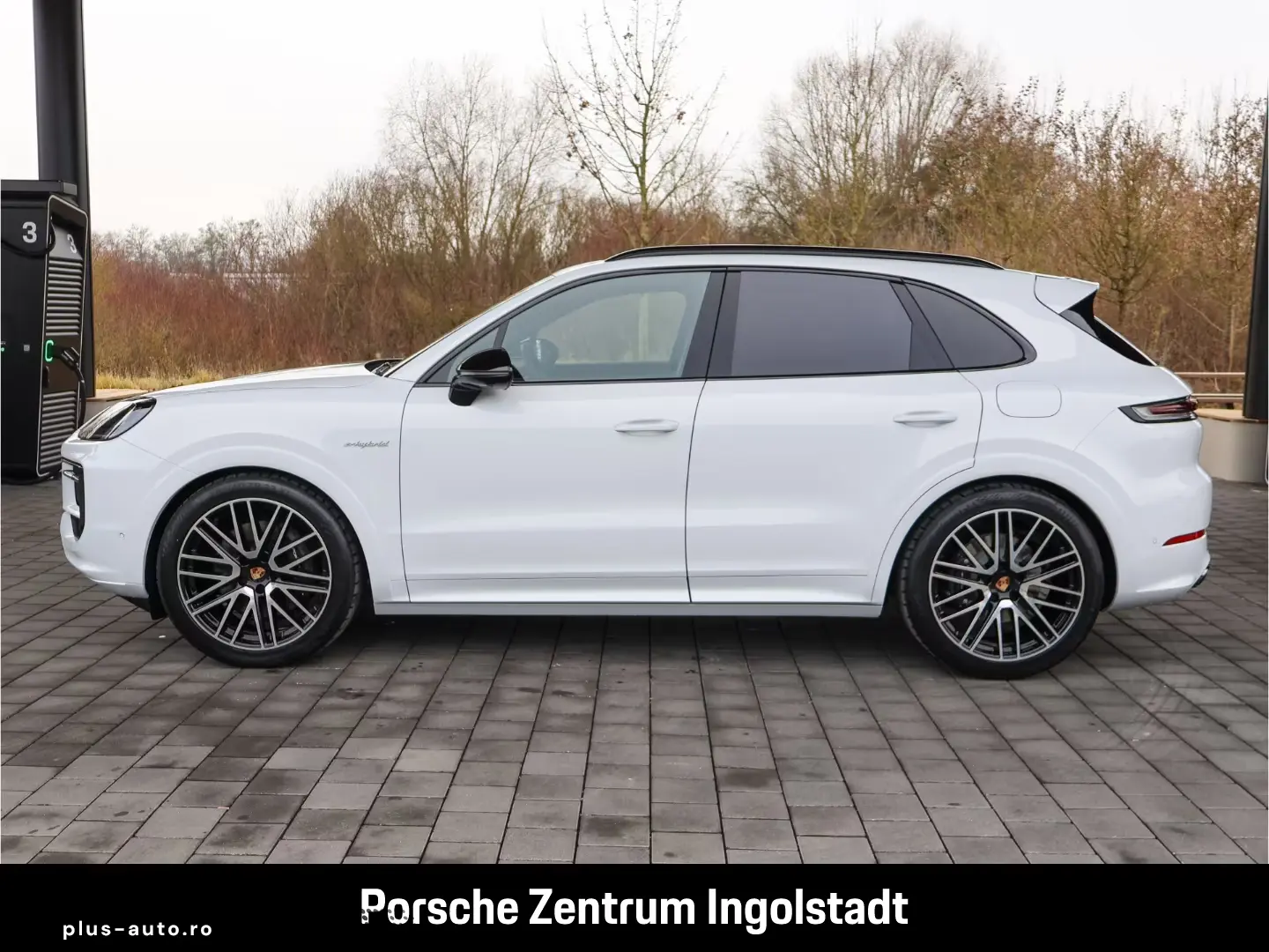 Porsche Cayenne Basis E-Hybrid Black Edition SportDesing
