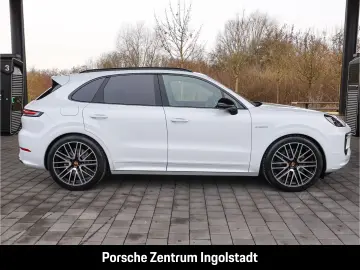 Porsche Cayenne Basis E-Hybrid Black Edition SportDesing
