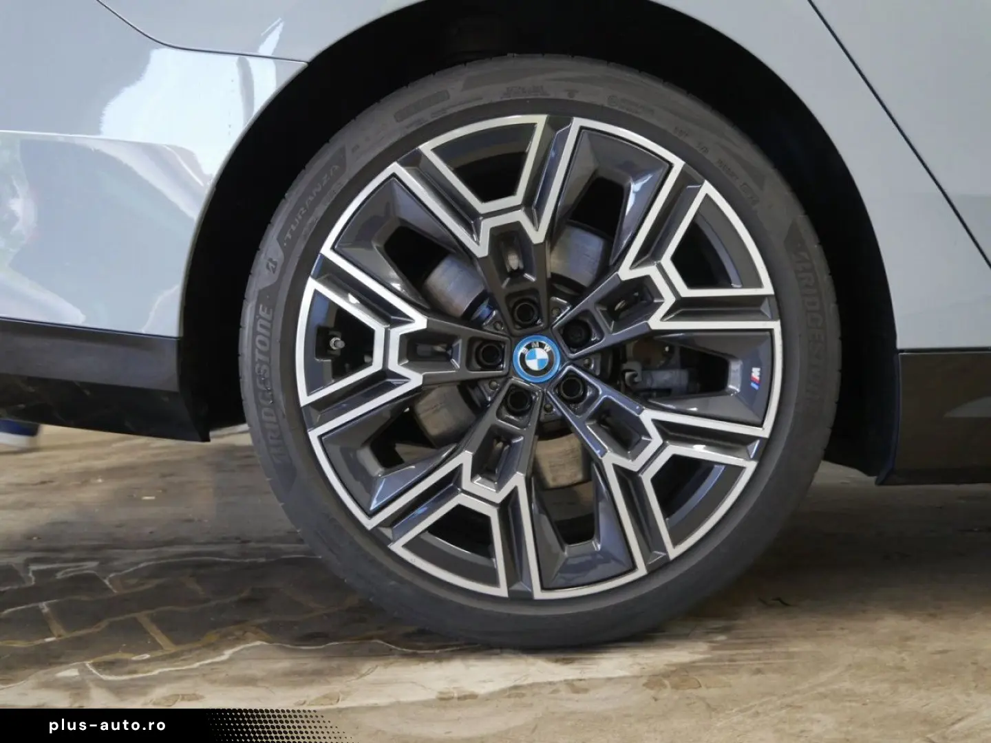 BMW 550e xDrive M Sport