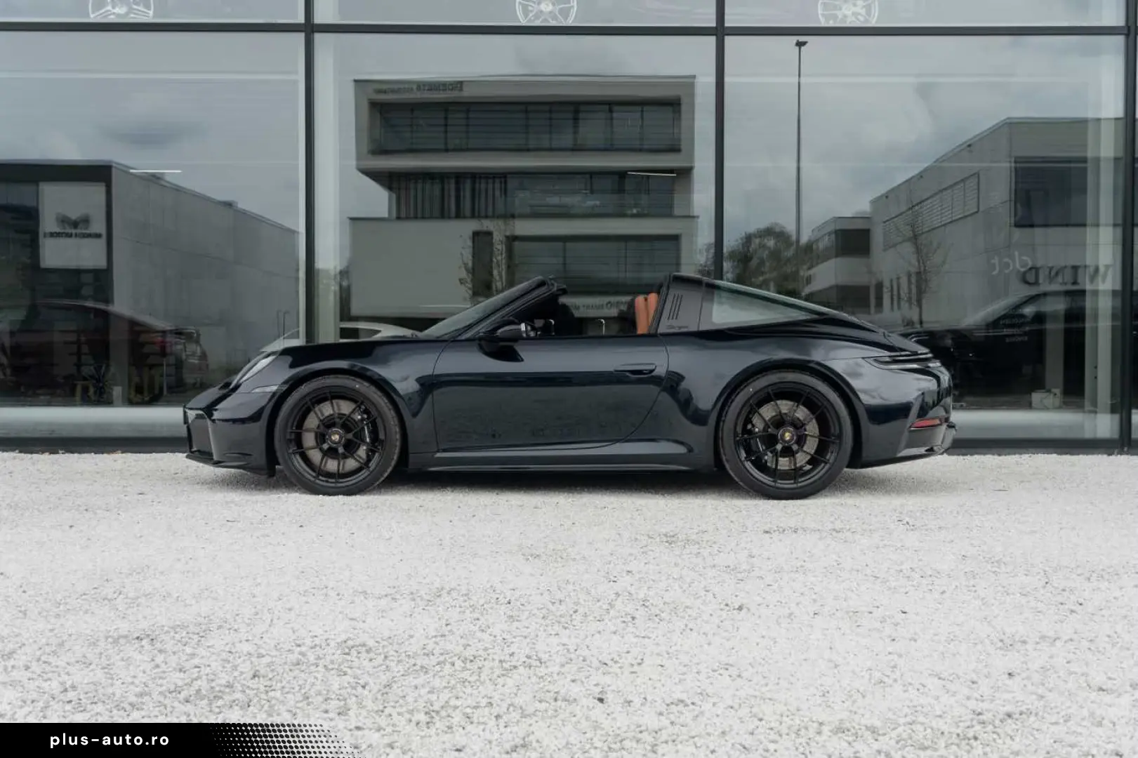 Porsche 992 Targa 4 GTS PTS Moonlight Blue