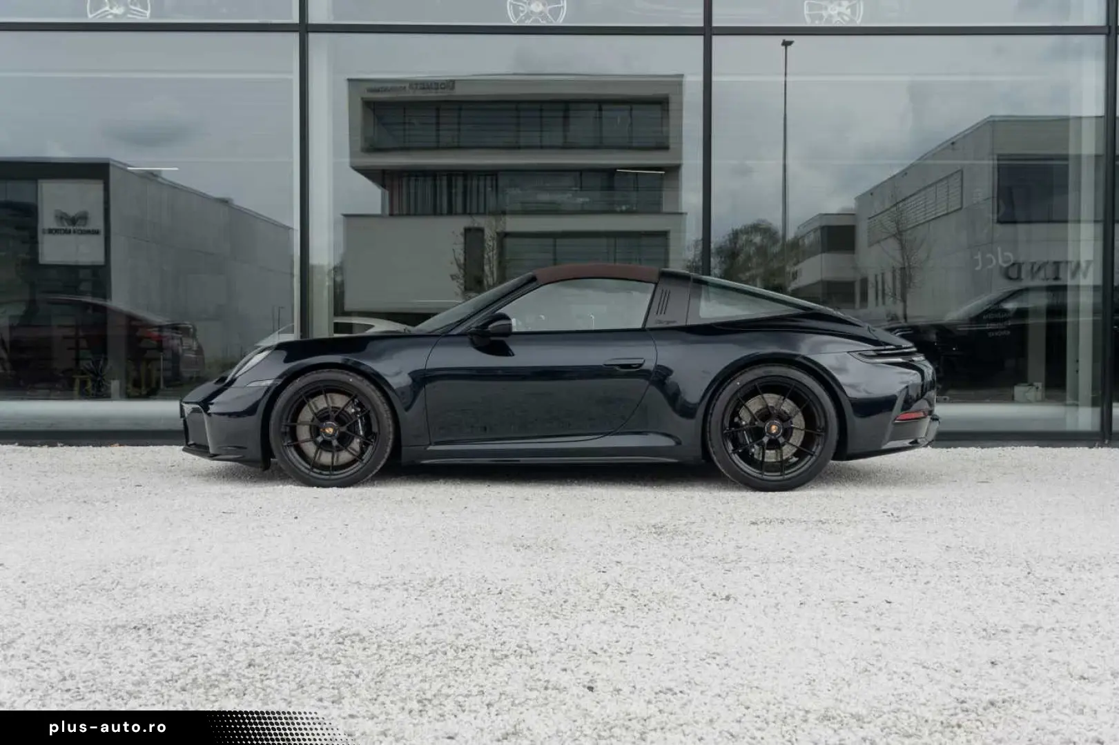 Porsche 992 Targa 4 GTS PTS Moonlight Blue