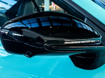 Porsche 992 911 Carrera GTS Cabrio Burmester