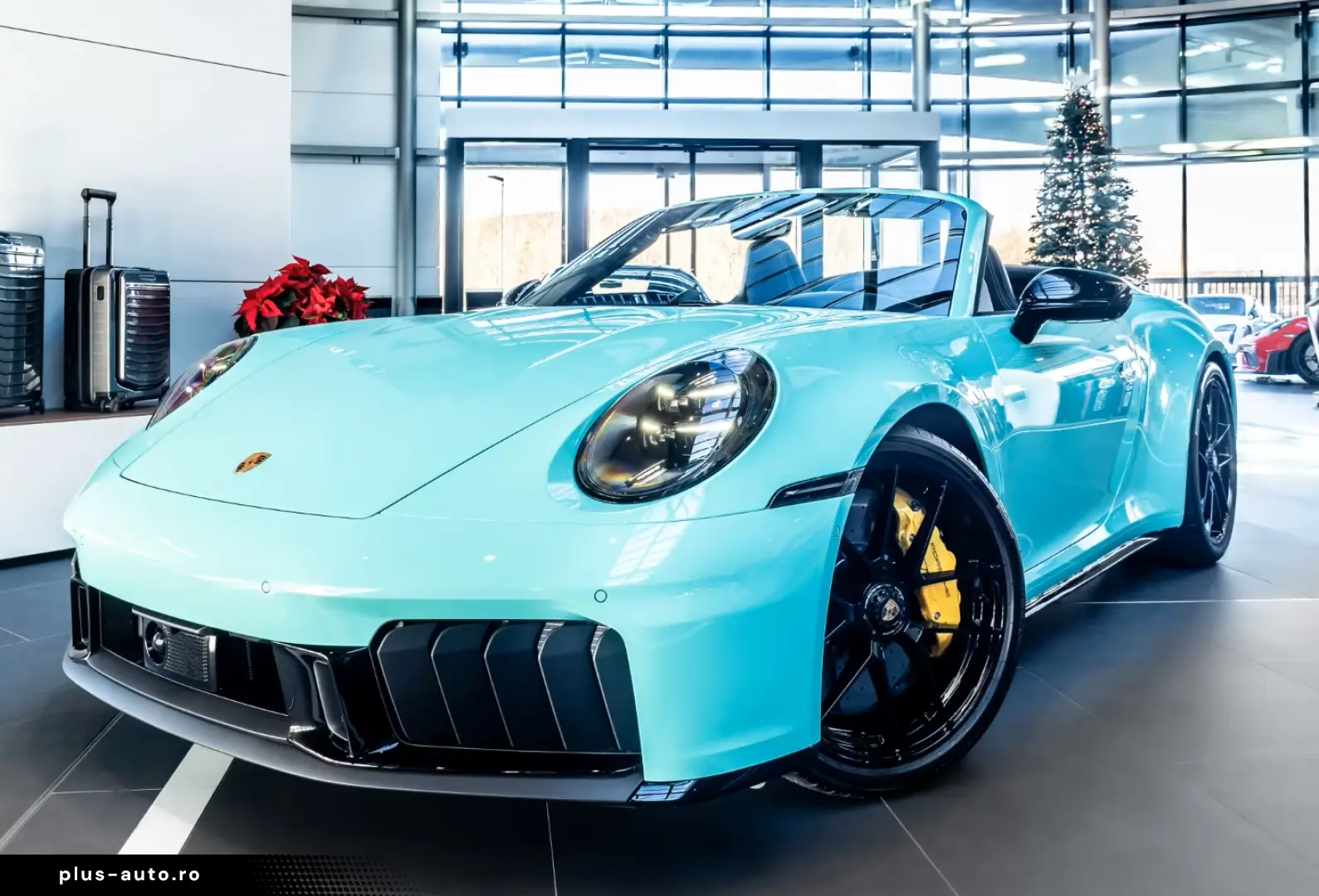 Porsche 992 911 Carrera GTS Cabrio Burmester