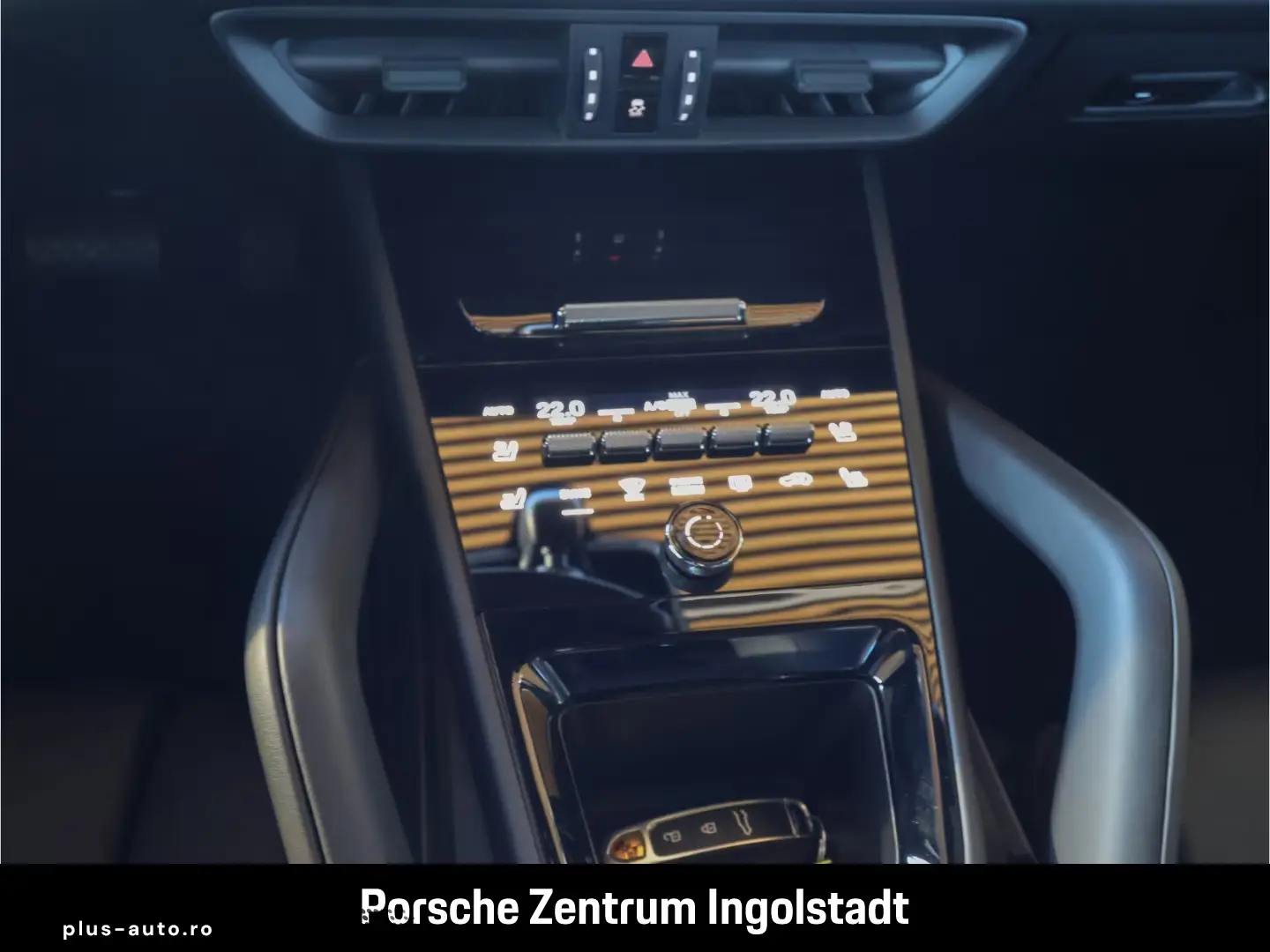 Porsche Cayenne Basis E-Hybrid Coupe Black Edition Sport