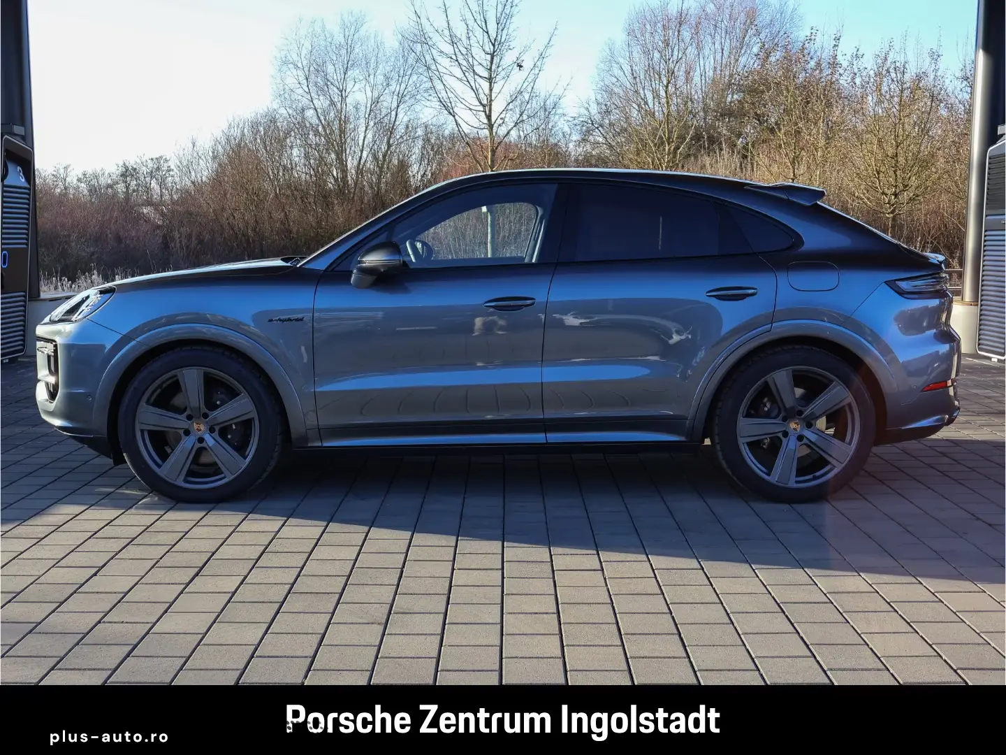 Porsche Cayenne Basis E-Hybrid Coupe Black Edition Sport