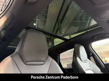 Porsche Cayenne E-Hybrid Black Edition