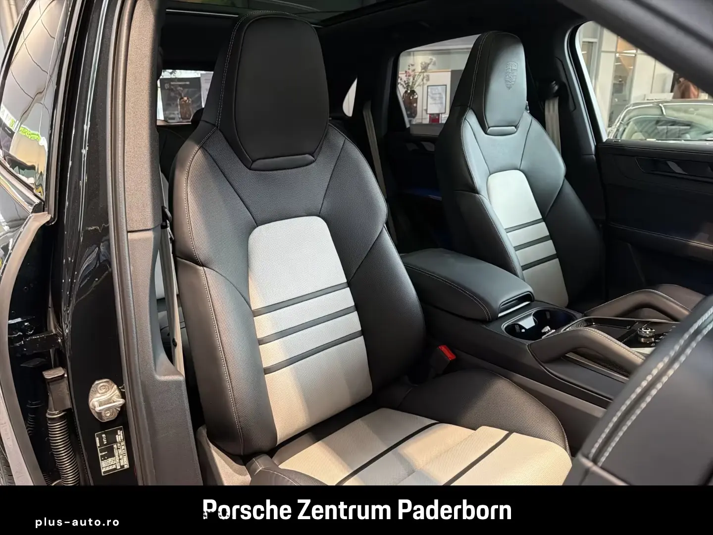 Porsche Cayenne E-Hybrid Black Edition