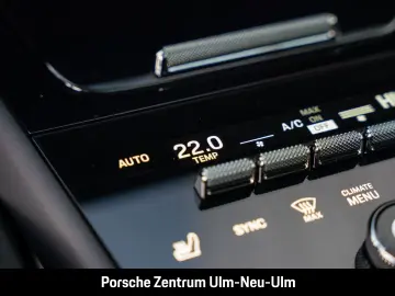 Porsche Cayenne E-Hybrid Coupe Black Edition