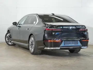 BMW 750e xDrive scaune masaj