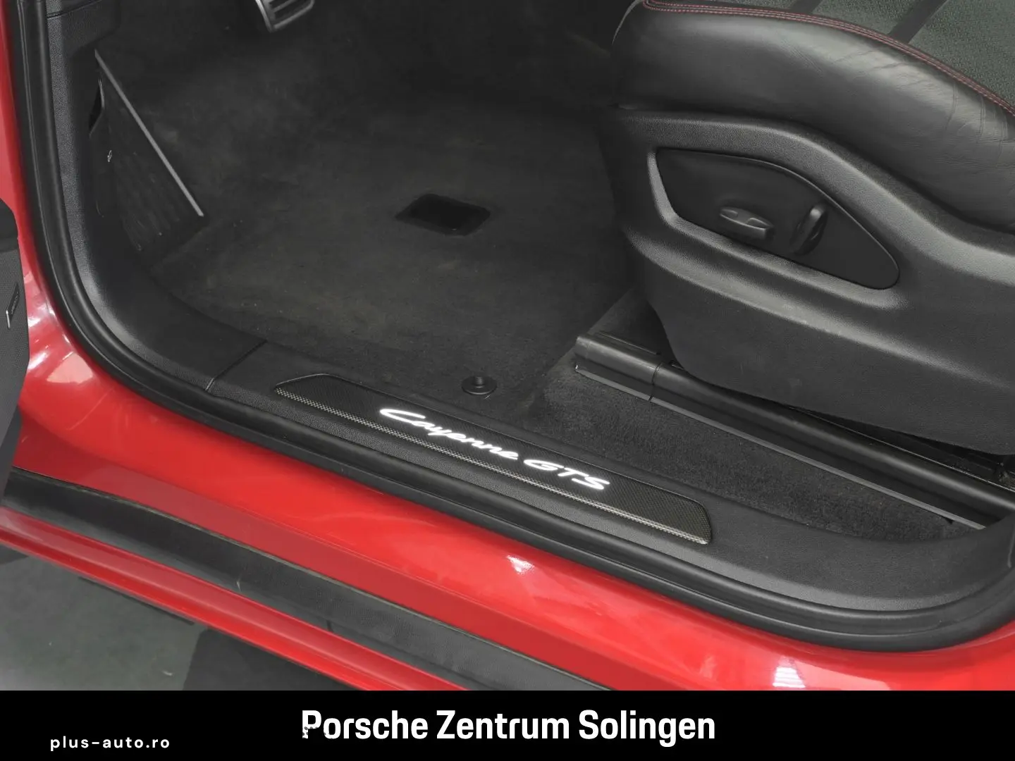 PORSCHE Cayenne GTS PANO HEAD-UP INNO PDCC HINTERACHS AH
