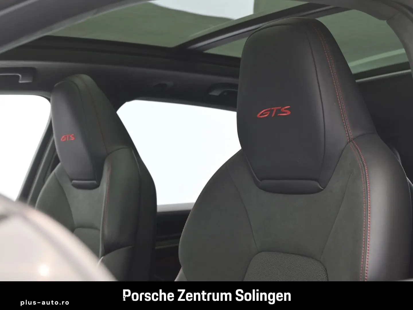 PORSCHE Cayenne GTS PANO HEAD-UP INNO PDCC HINTERACHS AH