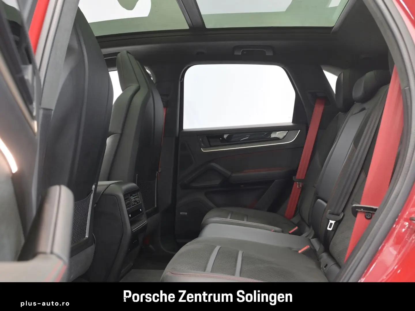 PORSCHE Cayenne GTS PANO HEAD-UP INNO PDCC HINTERACHS AH