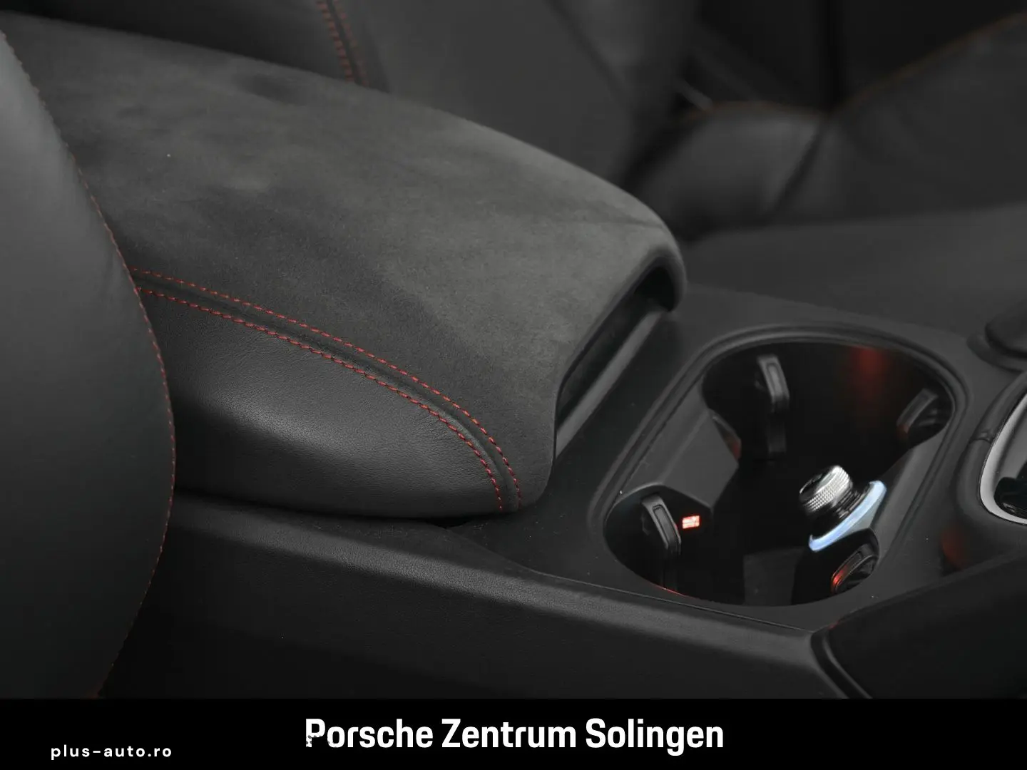PORSCHE Cayenne GTS PANO HEAD-UP INNO PDCC HINTERACHS AH