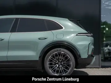 Porsche Cayenne Turbo Electric Burmester Active Ride