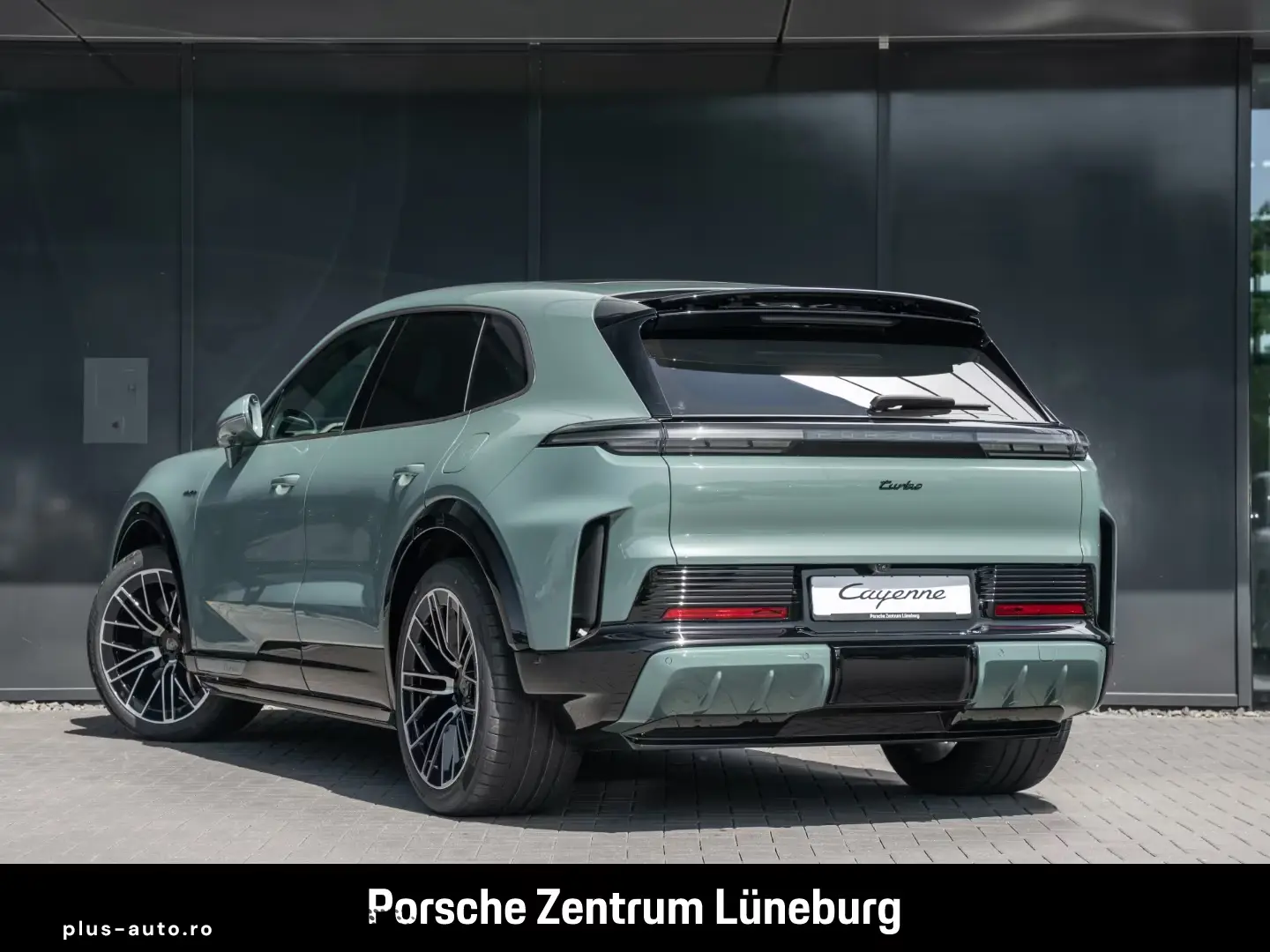 Porsche Cayenne Turbo Electric Burmester Active Ride