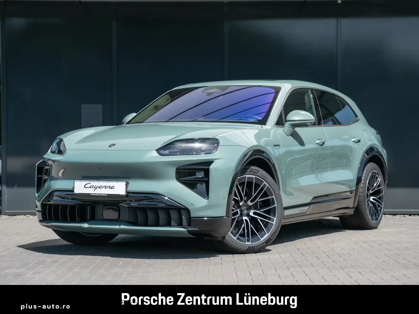 Porsche Cayenne Turbo Electric Burmester Active Ride