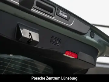 Porsche Cayenne Turbo Electric Burmester Active Ride
