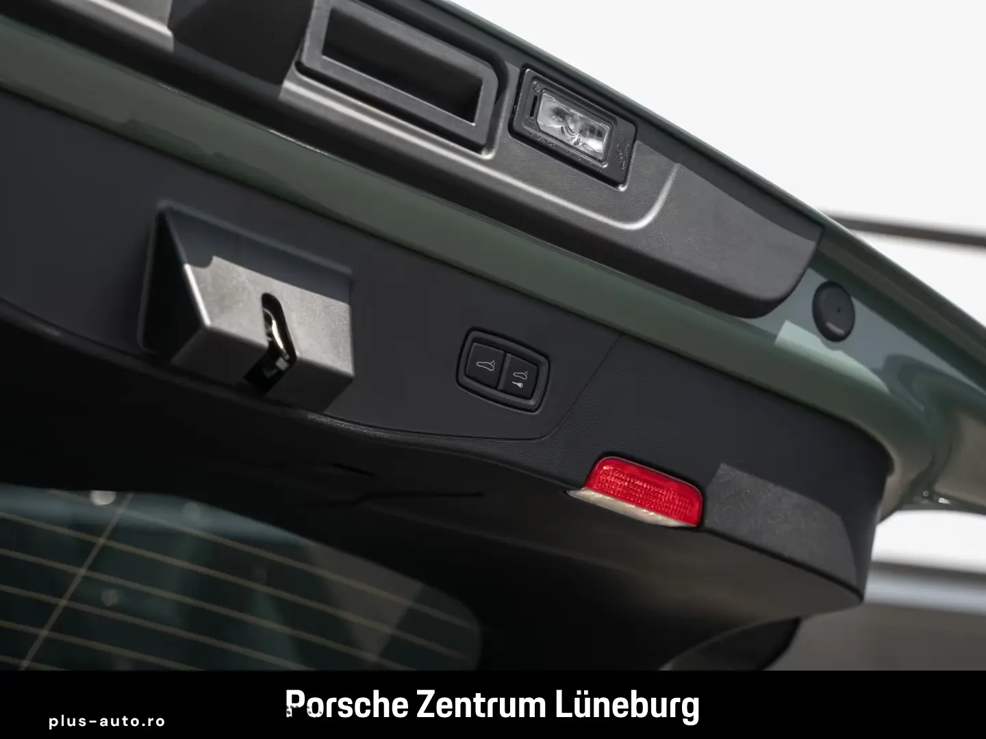 Porsche Cayenne Turbo Electric Burmester Active Ride