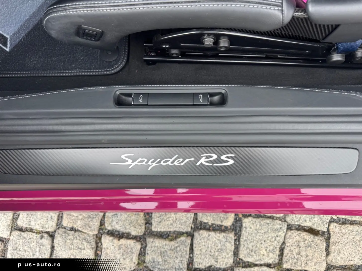 PORSCHE 718 Spyder RS Carbon LED Lift Weissach