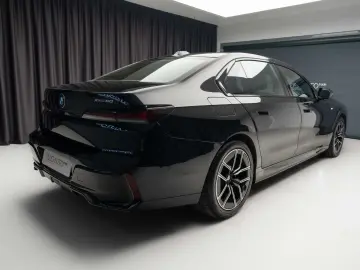 2023 BMW i7 xDrive60