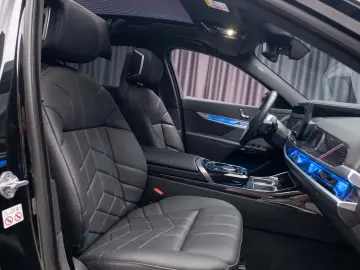 2023 BMW i7 xDrive60