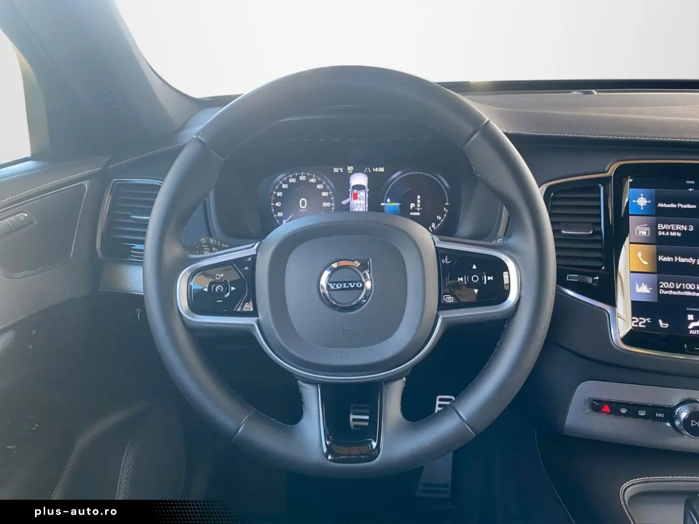 VOLVO XC90 T8 R Design Edition Recharge LED DAB