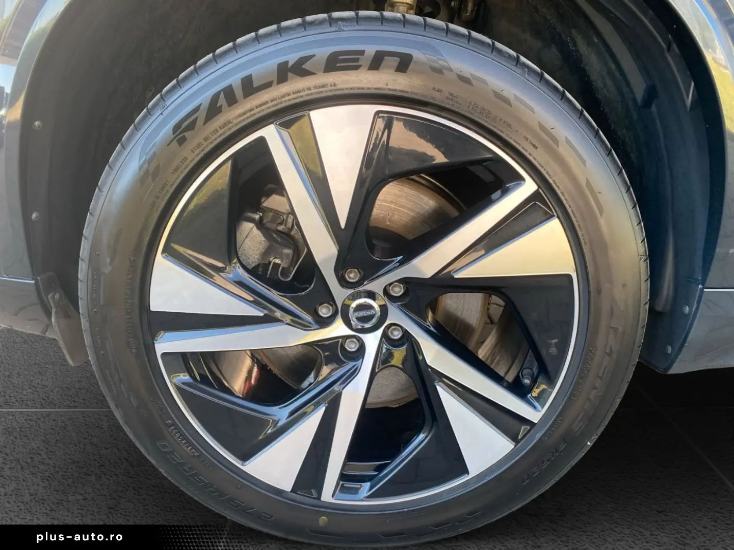 VOLVO XC90 T8 R Design Edition Recharge LED DAB