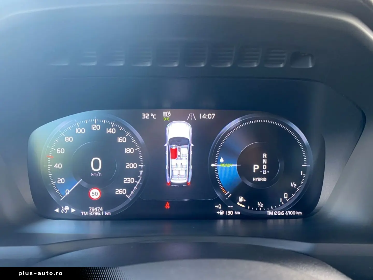 VOLVO XC90 T8 R Design Edition Recharge LED DAB