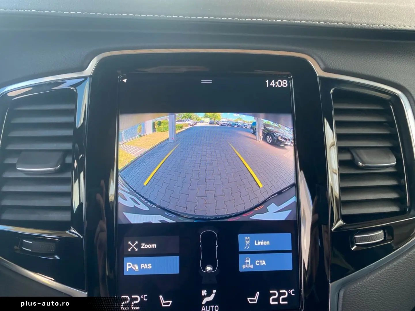 VOLVO XC90 T8 R Design Edition Recharge LED DAB