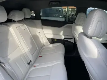Xpeng G6 PERFORMANCE 80 KWH AWD