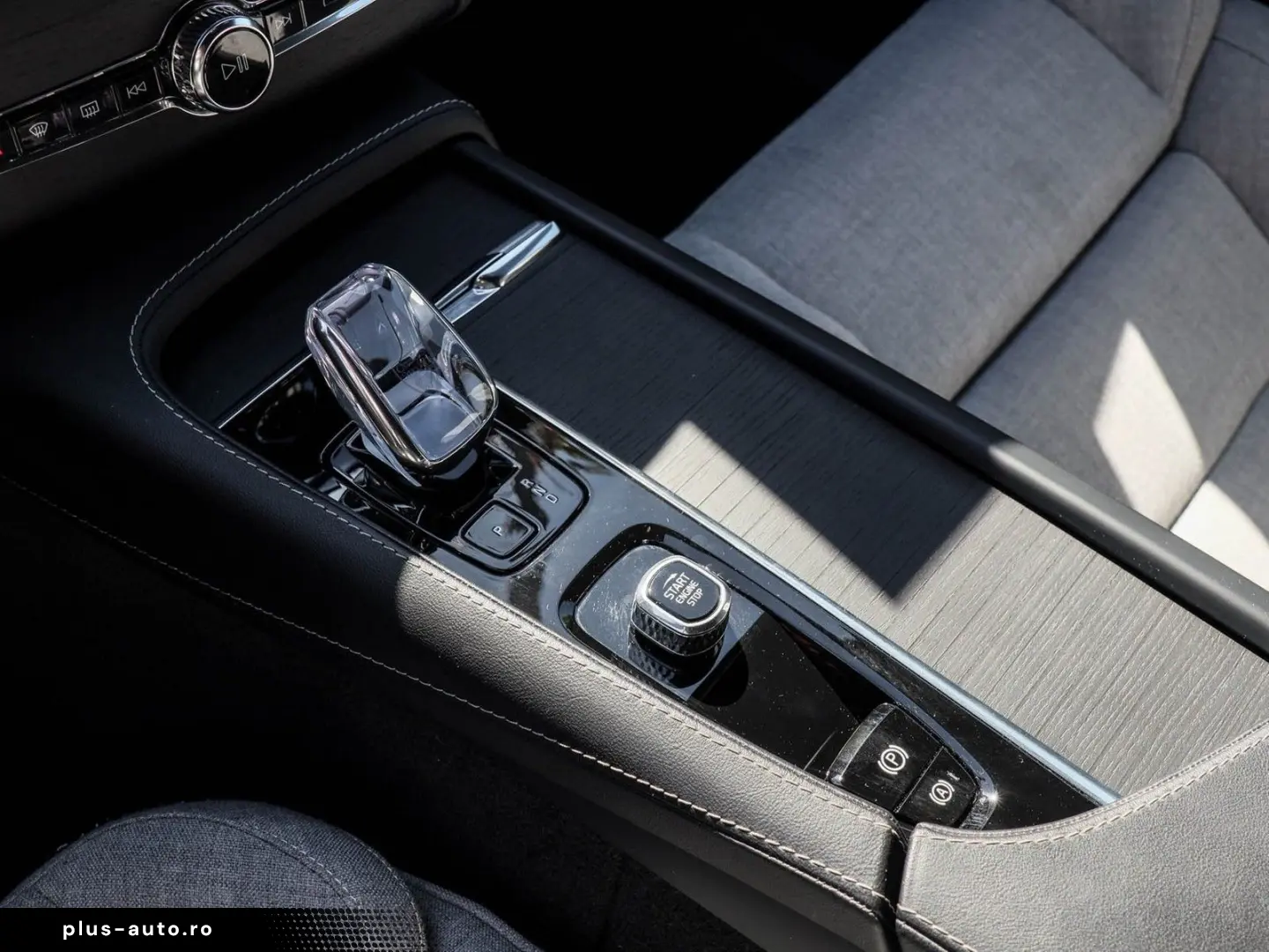 VOLVO XC90 T8 AWD Plug-In Hybrid Plus Bright #AHK  Sta