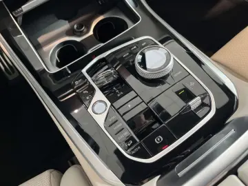 BMW X5 xDrive50e M Sport Pro ACC adLED H K 21  Pano