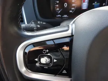 VOLVO XC90 T8 AWD Inscription Expression PHEV 7-Sitz