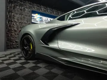 Corvette C8 Stingray 3LT Targa Z51 Performa