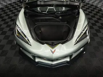 Corvette C8 Stingray 3LT Targa Z51 Performa