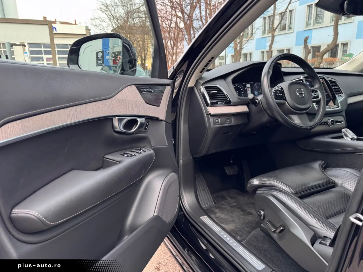 VOLVO XC90 Inscription AWD Lift ACC AHK 360  PANO 7S.