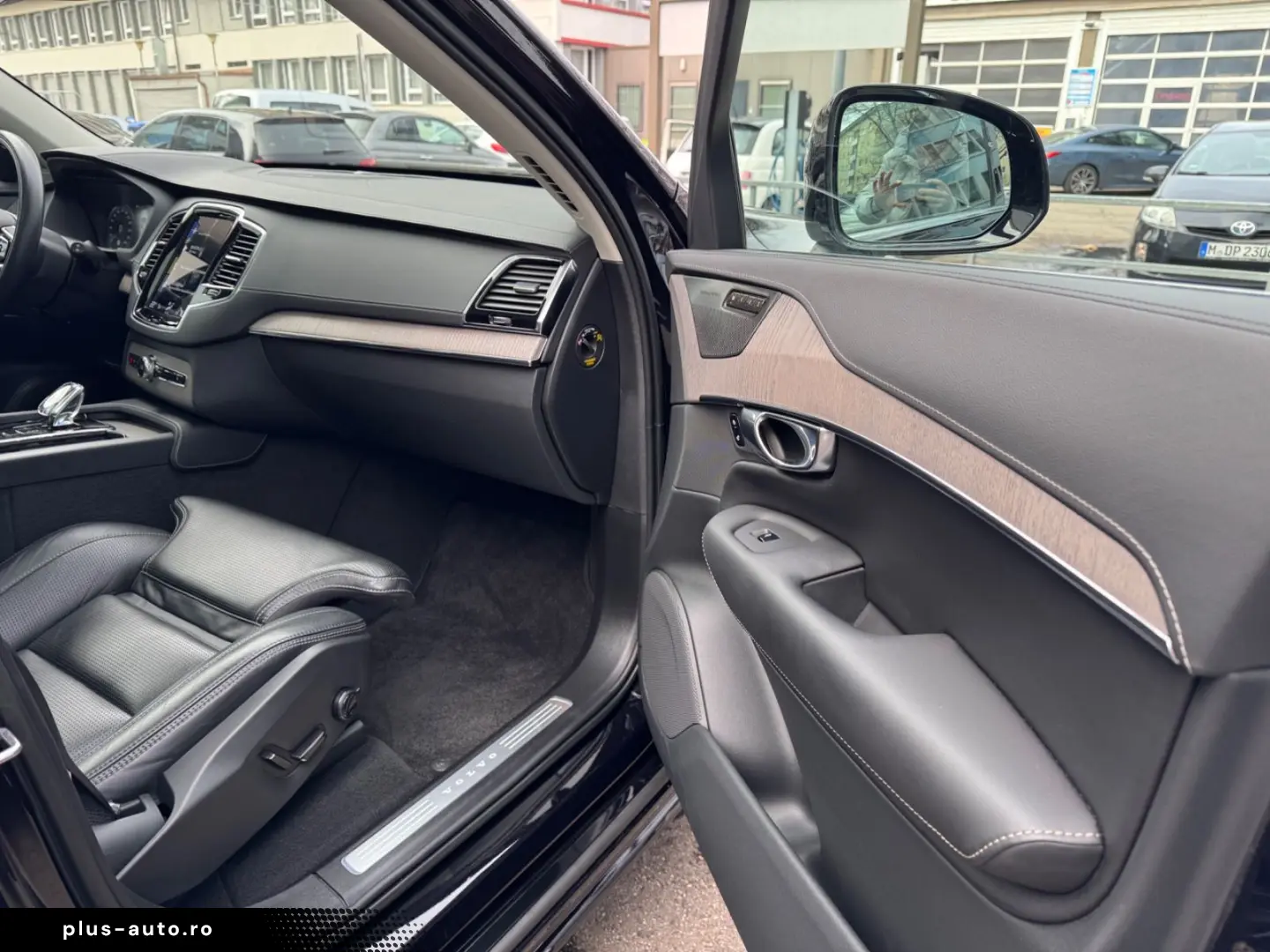 VOLVO XC90 Inscription AWD Lift ACC AHK 360  PANO 7S.